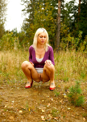 free sex photo 10 Peehunters Model darling-girls-pissing-3gptrans500-video peehunters