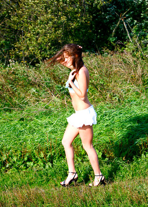 free sex pornphoto 13 Peehunters Model queenie-girls-pissing-fight peehunters