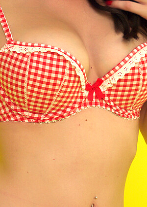 free sex pornphoto 1 Pinupwow Model hdefteen-pawg-belgium pinupwow