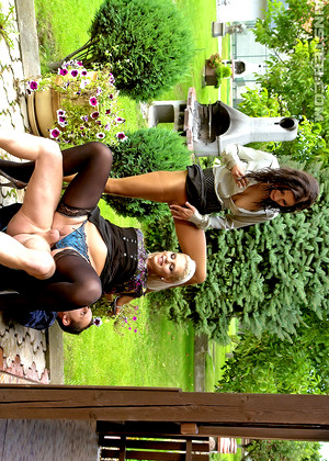 free sex pornphoto 12 Rachel Evans Katy get-kissing-xxx-girl pissinginaction