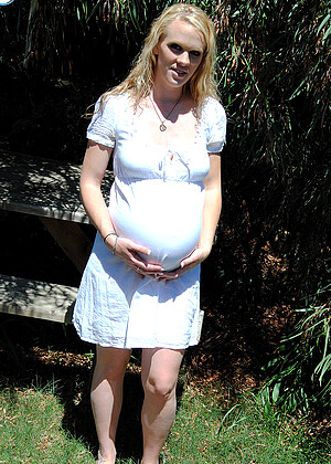free sex photo 3 Hydii May hd-outdoor-ghettohoochies-porn pregnantkristi