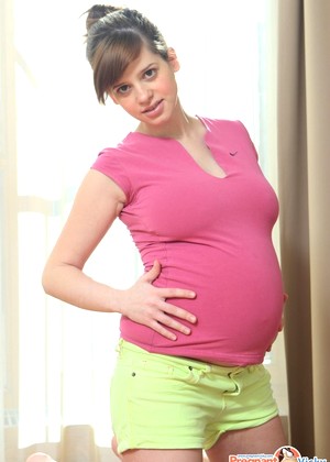 free sex photo 5 Pregnant Vicky sugarbabe-brunette-naturals-photo pregnantvicky