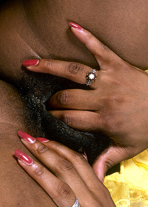 free sex pornphoto 1 Black Lady karmalita-pussy-expo privateclassics