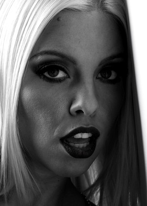 free sex pornphoto 17 Britney Amber votoxxx-redhead-lawan-1 puba