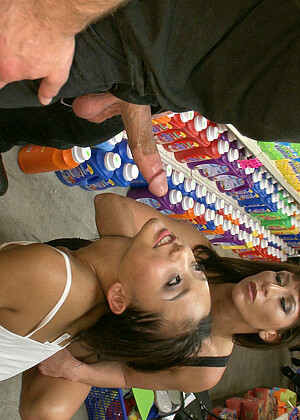 free sex photo 16 Alina Li Ariel X Bill Bailey actiom-brunette-showing publicdisgrace