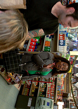 free sex photo 13 Amy Brooke Tommy Pistol hammered-public-blast publicdisgrace
