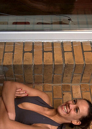 free sex pornphoto 5 Jacqueline Black Lady Princess Donna Dolore Tommy Pistol on-public-culioneros publicdisgrace