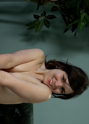 free sex photo 14 Juliette March Mark Davis megapetite-amateur-rose publicdisgrace