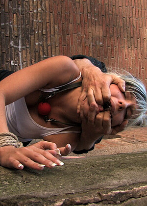 free sex pornphotos Publicdisgrace Leyla Black Oliver Passions Blonde Fuccking Images
