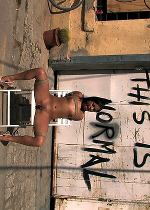 free sex pornphoto 12 Oliver Susana Abril Steve Holmes bugli-brunette-amourangels publicdisgrace