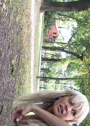 free sex pornphoto 19 Tea Blondie goes-babe-pornvideoq publicdisgrace