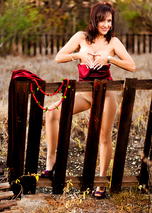 free sex photo 1 Roni Ford nipples-pantyhose-poolsex-pics roni-sparadise