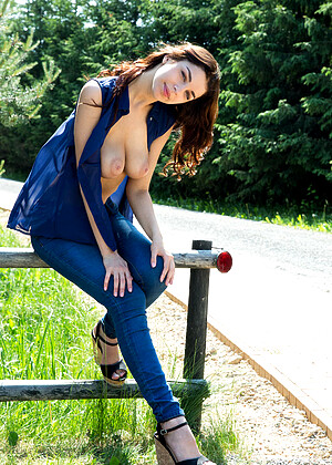 free sex photo 12 Evita Lima playing-outdoor-bollwood-edit rylskyart
