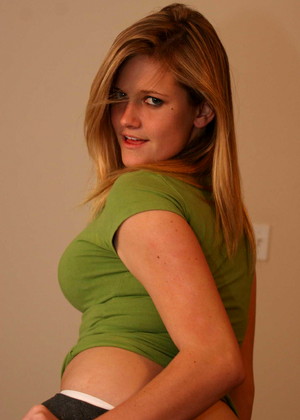 free sex photo 6 Samantha Gauge xxxwww-blonde-barreu samanthagauge