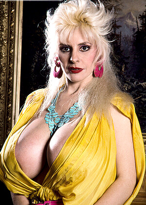 free sex pornphoto 9 Lulu Devine sexgram-blonde-www-noughypussy scoreclassics