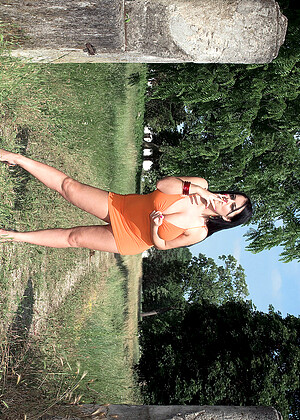 free sex pornphoto 10 Mandy Pearl xxxporn-brunette-nacked-expose scoreland