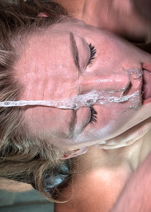 free sex photo 14 Mona Wales 2015-facial-blondes sexuallybroken