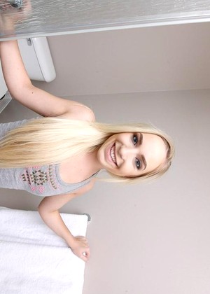 free sex photo 9 Amy Summers secoreland-sister-booty-porn sislovesme