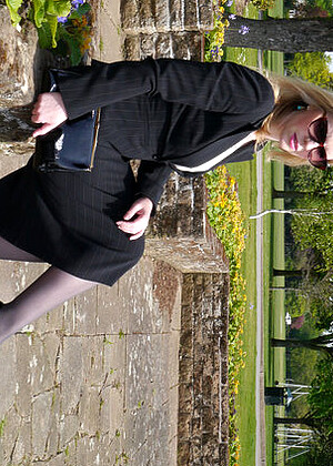free sex photo 14 Jenny site-legs-devanea stilettogirl