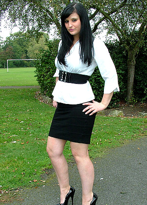 free sex photo 16 Nicola Kiss doc-outdoor-mp4-download stilettogirl