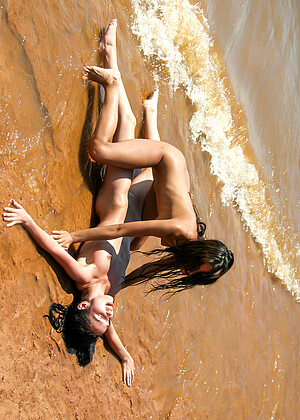 free sex photo 10 Elvira D naturlas-beach-vidoes stunning18
