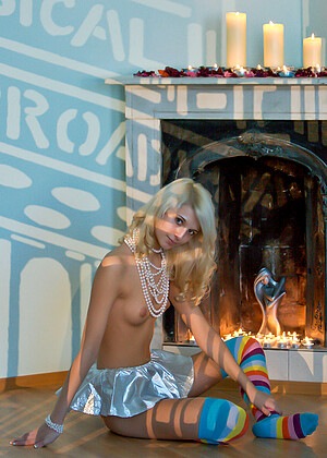 free sex photo 6 Eyra U holiday-teen-sex-image stunning18