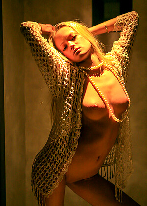 free sex pornphoto 2 Marta A imag-beautiful-photosex stunning18