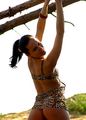 free sex photo 16 Titania R bestvshower-pawg-hardcori-poron stunning18