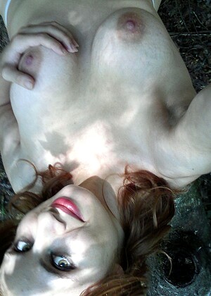 free sex photo 1 Hannah Holmes thorne-teen-nude-boobs teengirlphotos