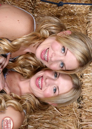 free sex photo 12 Texas Twins laoda-lesbians-sexy texastwins