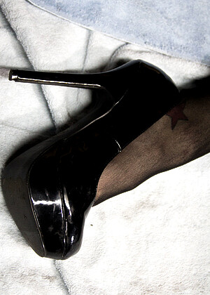 free sex pornphoto 13 Azura Starr wetandpissy-high-heels-vipsex thelifeerotic