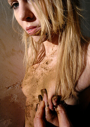 free sex pornphotos Thetrainingofo Sarah Jane Ceylon Cybersex Milf Sex Louge