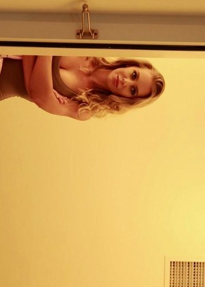 free sex pornphoto 10 Nicole Aniston surprise-babes-gonzo tonightsgirlfriend