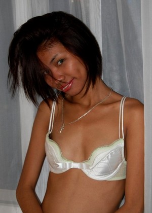 free sex pornphotos Trikepatrol Naomi Babes Asian Bed