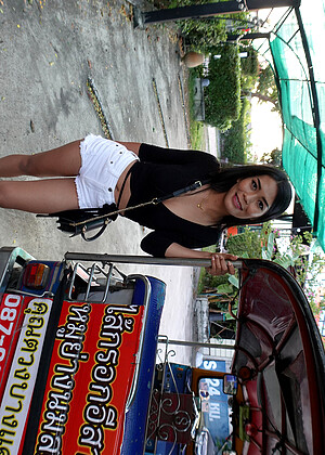 free sex pornphoto 7 Party patient-party-performer tuktukpatrol