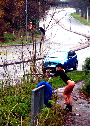 free sex photo 9 Ukflashers Model hentaitrap-outdoors-privat ukflashers