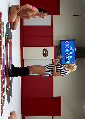 free sex photo 10 Ariel X Dee Williams Syd Blakovich mystery-blonde-curves ultimatesurrender