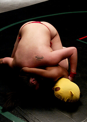 free sex photo 11 Chynawhite Yellow Kitty sexblong-lesbian-sexbabevr ultimatesurrender