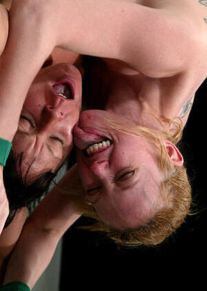 free sex pornphoto 7 Dee Williams Julie Night bensonjpg-lesbian-sexporn-bugil ultimatesurrender