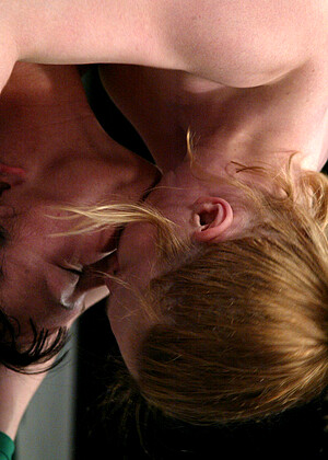 free sex pornphoto 8 Dee Williams Julie Night bensonjpg-lesbian-sexporn-bugil ultimatesurrender