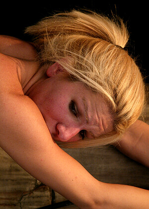 free sex pornphoto 2 Dragonlily Jenni Lee reighs-milf-garls ultimatesurrender