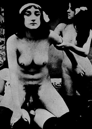 free sex pornphoto 1 Vintageclassicporn Model sexdose-other-naturals-photo vintageclassicporn