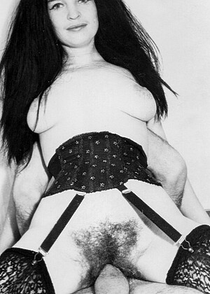 Vintageflasharchive Vintageflasharchive Model Pornart Facesitting Transparan Nude