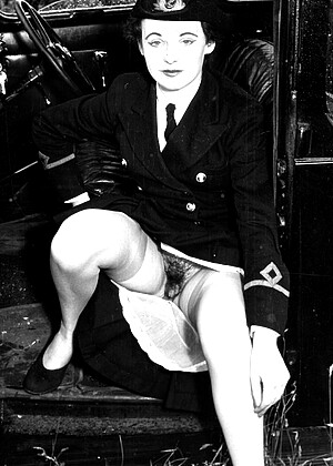 free sex photo 2 Vintageflasharchive Model titjob-legs-interview vintageflasharchive