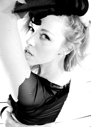 free sex photo 9 Alissa White having-skinny-sxye watch4beauty