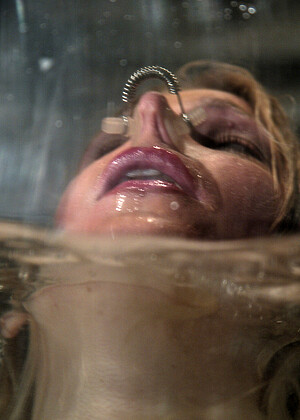 free sex pornphoto 15 Adrianna Nicole Xana Star boobies-wet-vidwo waterbondage