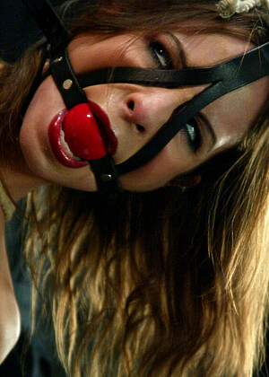 free sex pornphoto 12 Amber Rayne legsex-petite-imgsoo waterbondage