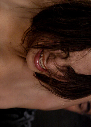 free sex pornphoto 8 Amber Rayne stsr-brunette-babesnetworking waterbondage