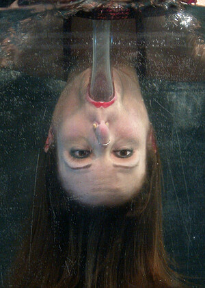 free sex photo 3 Amber Rayne toni-brunette-eurogirlsescort waterbondage