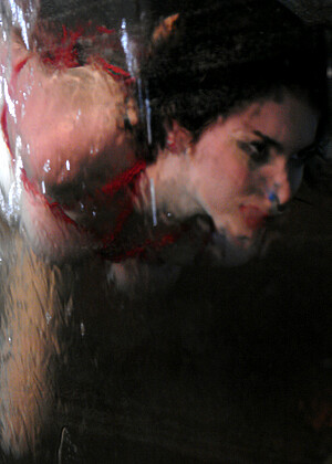free sex pornphoto 9 Andy San Dimas desnudas-brunette-hdroom waterbondage